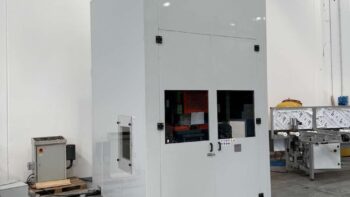 Cabina insonorizzante per pressa